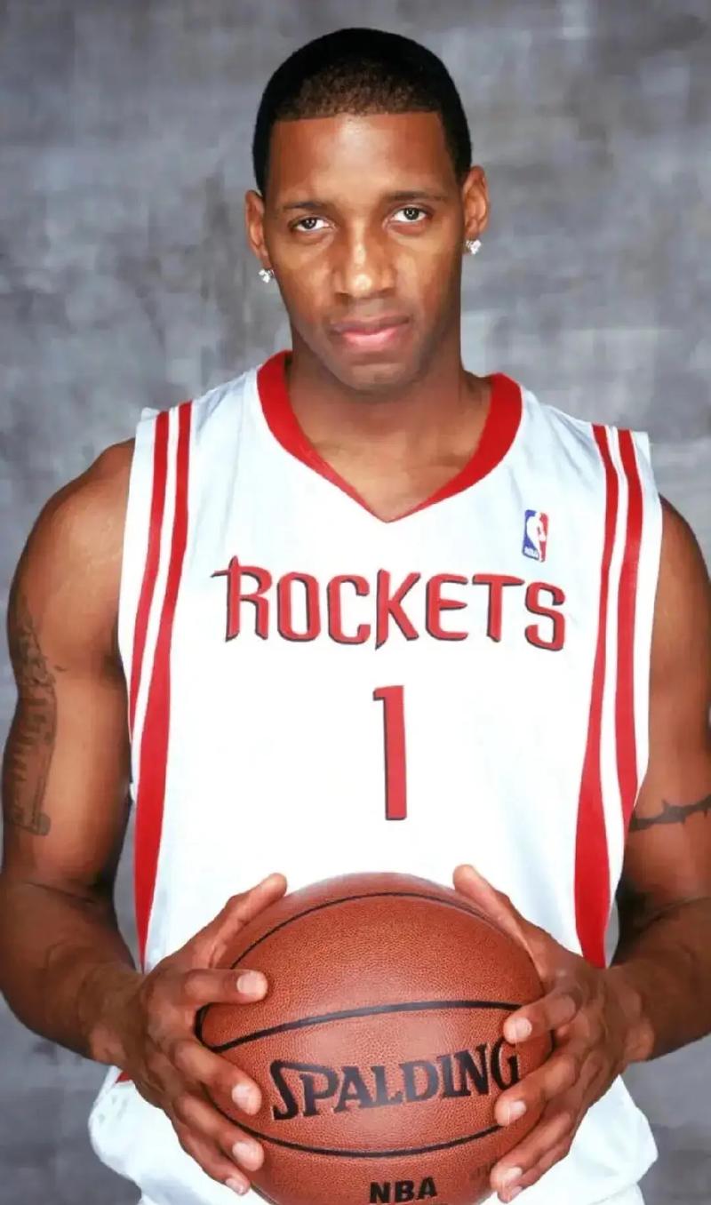 欧冠前瞻：阿贾克斯客战黑马卡拉巴克，能否期盼取得首胜？（欧冠展望：阿贾克斯做客挑战黑马卡拉巴克，首胜能否到来？）