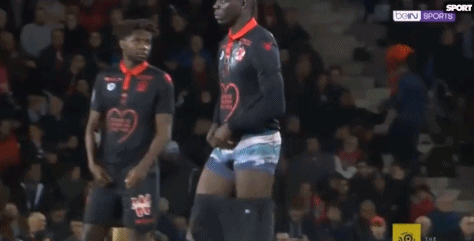 福克斯：哈珀和卡斯尔非常无私，我们还有更大的目标要去实现