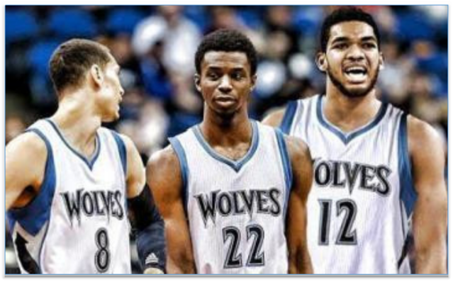 记者：本届世界杯将有半场球员和教练采访，赛前两天开发布会（记者透露：本届世界杯增设半场球员和教练采访，赛前两天举行发布会）