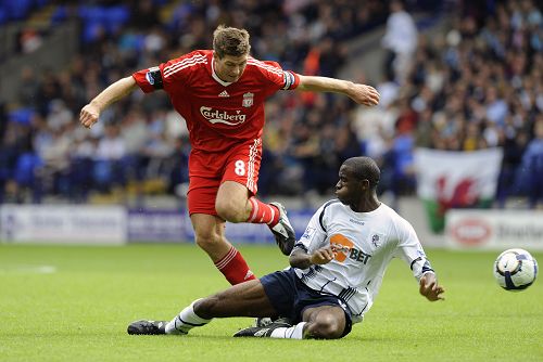 哈登：保罗被裁我也很困惑和震惊，但这不是我能控制的（哈登回应保罗被裁：既困惑又震惊，但非我所能左右）