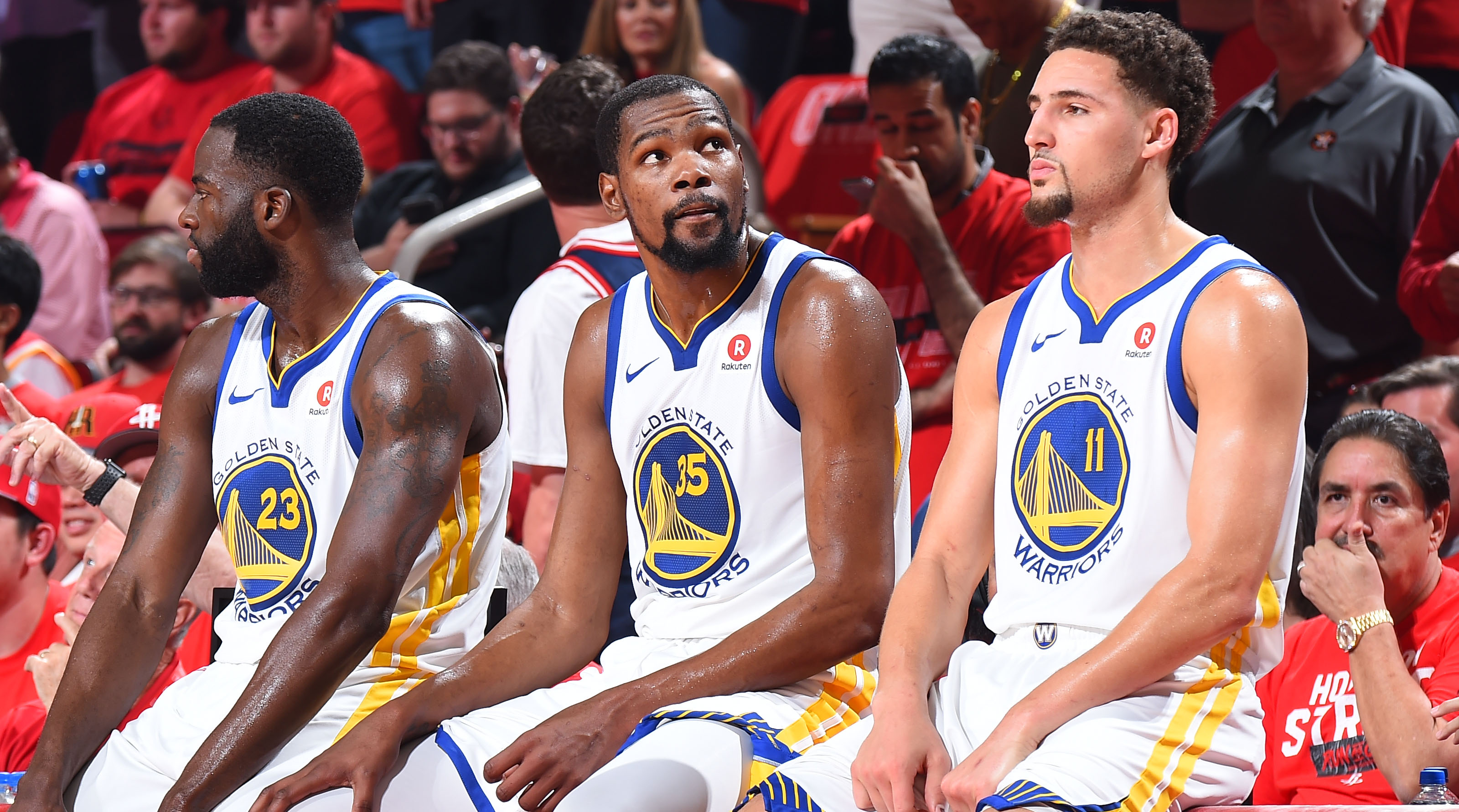 全市场：替补出场表现优异，巴图里纳是尼科-帕斯离队后的首选（全市场：替补表现抢眼，尼科-帕斯离队后巴图里纳被视为首要人选）