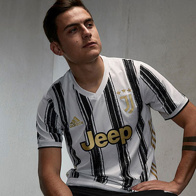 对杜达已4连胜！林昀儒两局落后5分均完成逆转 男单八强第一席出炉（对阵杜达豪取四连胜！林昀儒两局均在落后5分时逆转，率先锁定男单八强席位）