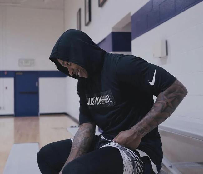 本泽马：不想只当个普通球员，我想在足球中真正留下一些东西（本泽马：不甘做普通球员，我要在足坛留下真正的印记）